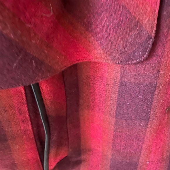 Pendleton Red and Black Woolen Jacket - Picture 10 of 12